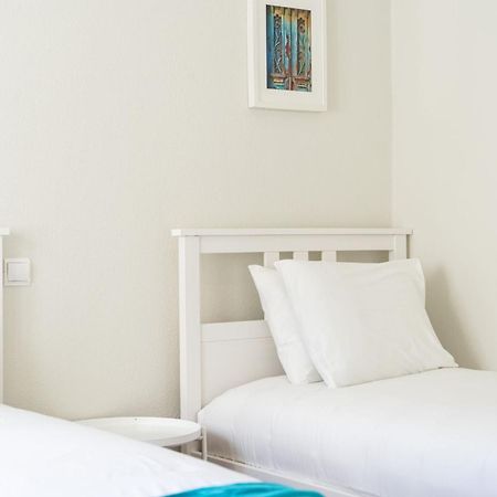 Comfy Flat W/ Rooftop Beach View By Lovelystay Burgau Zewnętrze zdjęcie