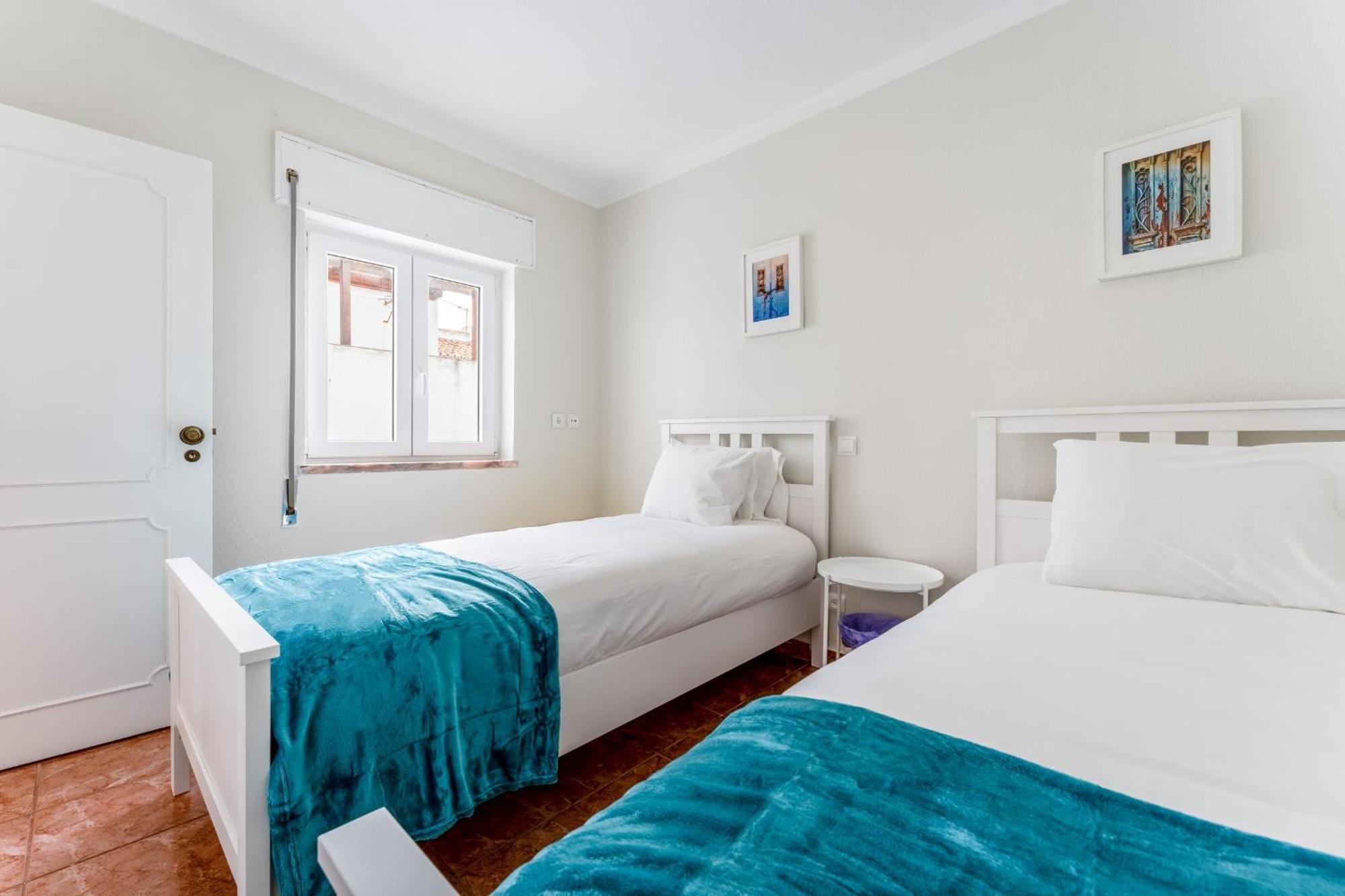 Comfy Flat W/ Rooftop Beach View By Lovelystay Burgau Zewnętrze zdjęcie